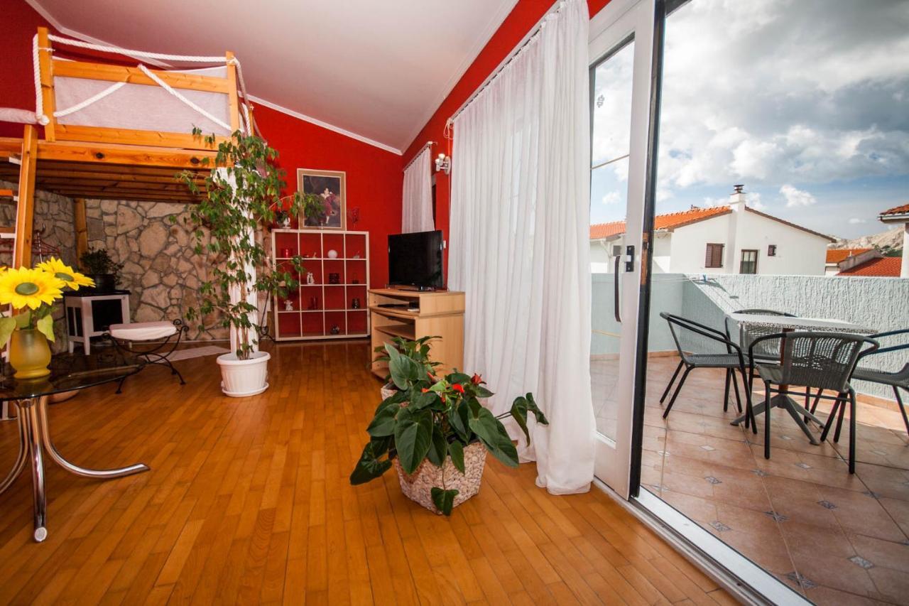 Apartments Mikulina Baska  Exterior photo