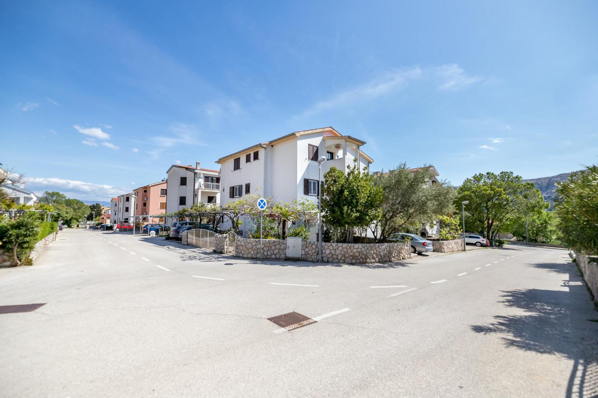 Apartments Mikulina Baska  Exterior photo